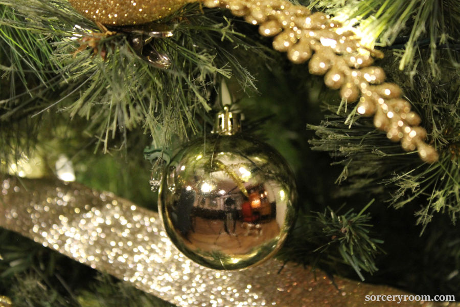 Harry Potter Christmas tree - closeup of a golden globe ornament